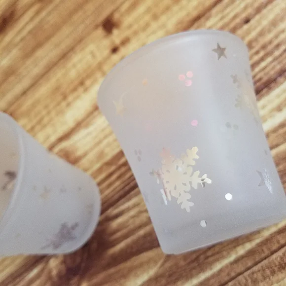 PartyLite Frosted Glass Snowflake Candle Holders Set Of Two Snowy Nights P7278 - Picture 5 of 8